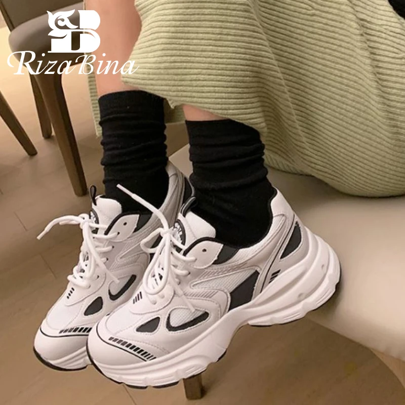 

Кроссовки женские из натуральной кожи на плоской подошве, Размеры 35-39