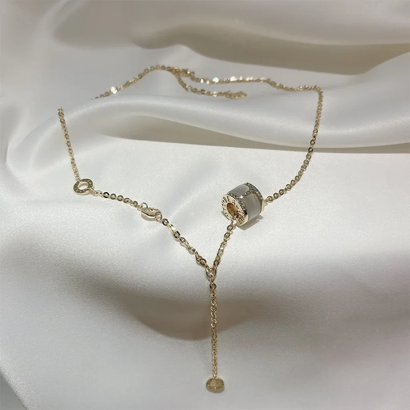 

Titanium Steel Small Waist Non-Fading Necklace Temperament Ins Small Fresh Pendant Personality Opal Clavicle Chain Female