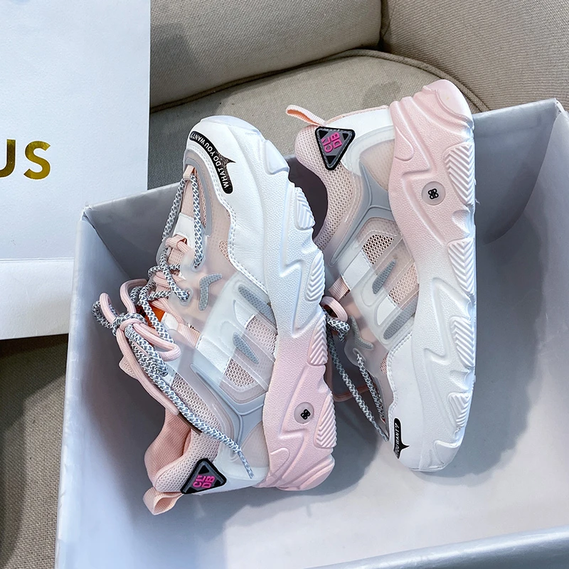 Кроссовки женские массивные сетчатые на шнуровке высотой 5 см Вулканизированная