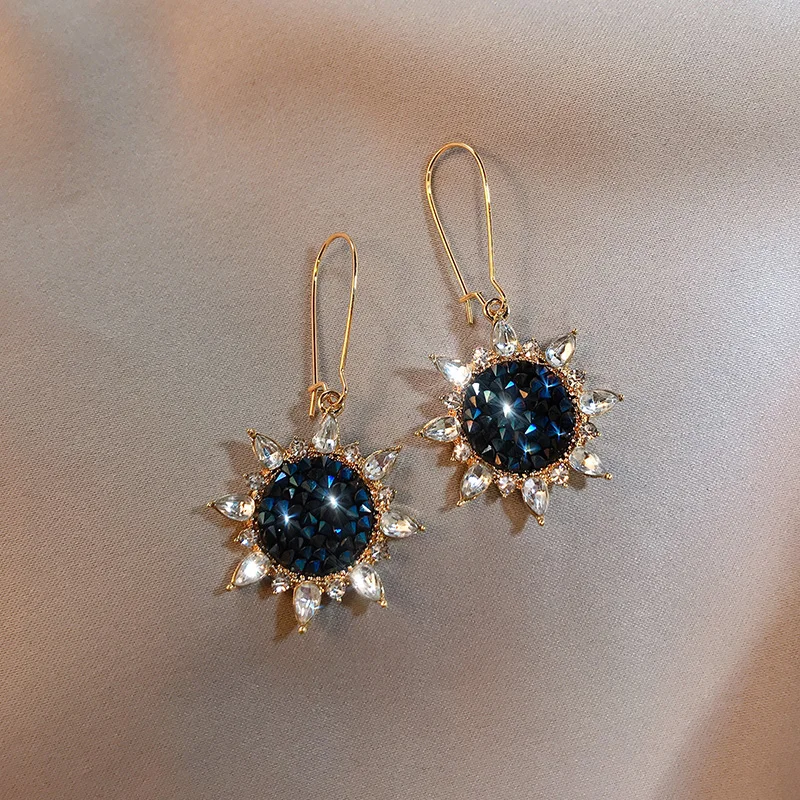 

Luxury Sunflower Stud Earrings Fashionable High-end Women's Exquisite Jewelry Wedding Earrings
