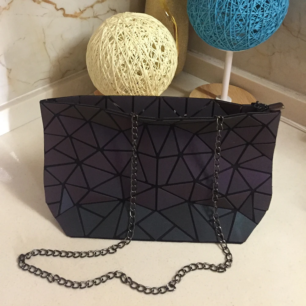 2021 New Women's Handbags Night Luminous Irregular Geometric Female Bag Lighting Diamond Grid Pattern Purse Chain Crossbody Bags | Багаж и