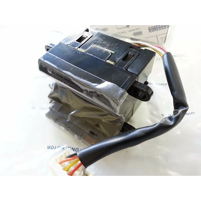 Цифровые часы в сборе для Ssangyong Rexton 2002 2005 OEM 8111008010LAM|Переключатели и рычаги авто| |