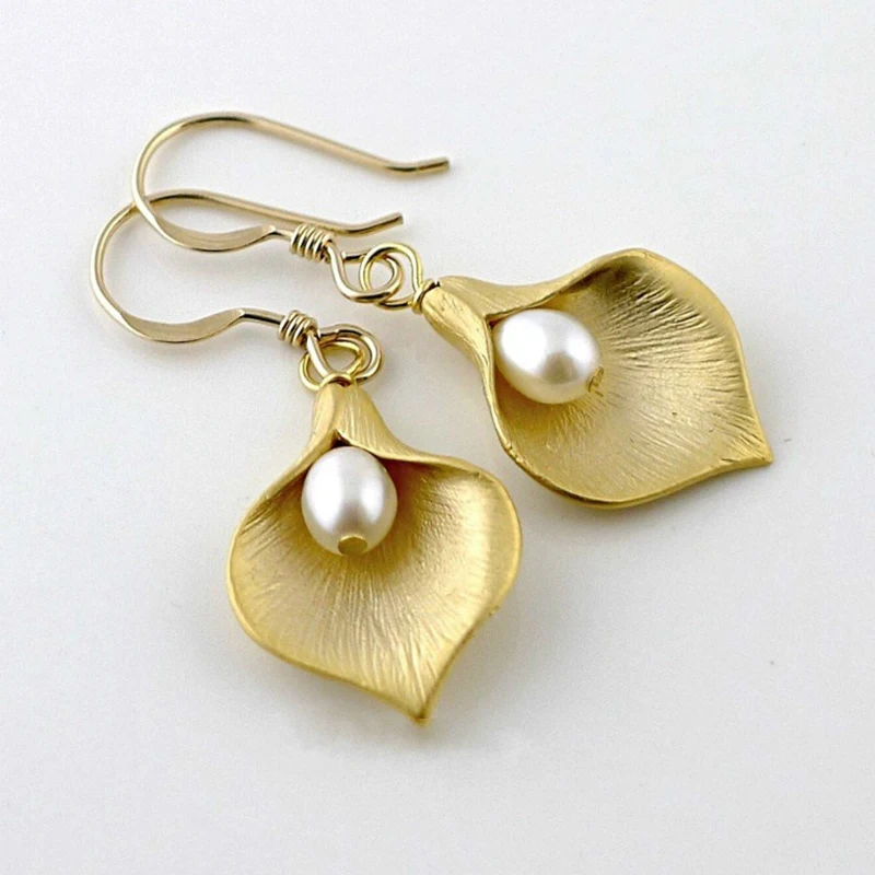 

Matte Metal Leaf Drop Earrings Bohemia Gold Silver Color Heart Geometric Irregular Pearl Earrings for Women