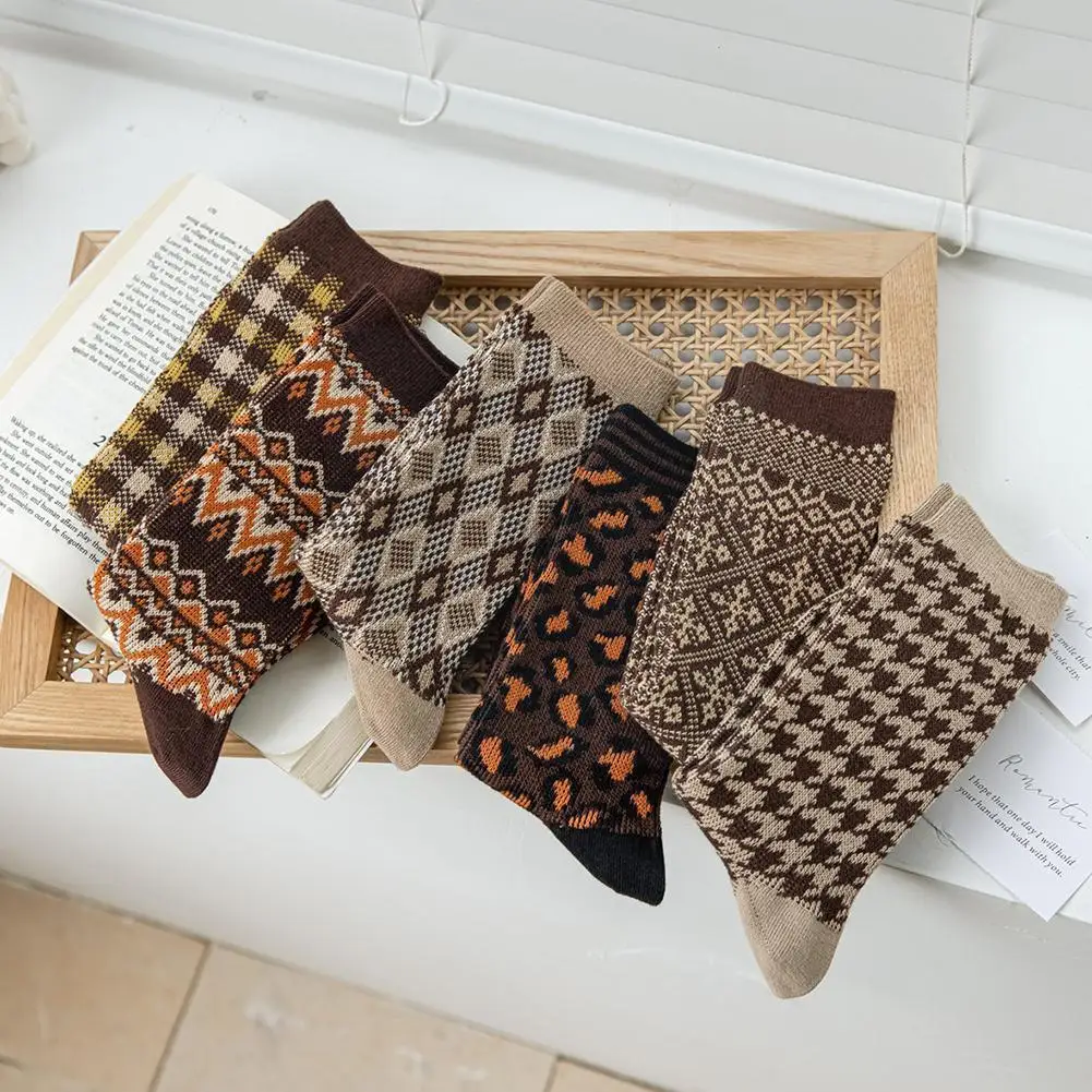 

1 Pair Winter Leopard Print Socks Long Cotton Novelty Cartoon Socks Thick Long Socks For Woman Girl S0t4