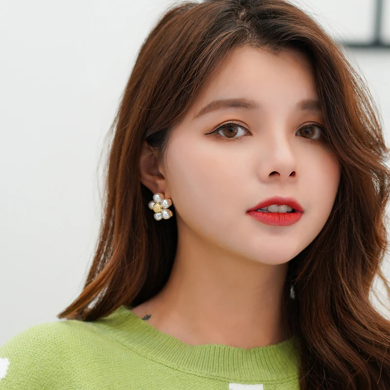 Женские серьги гвоздики Xinwei модные в стиле барокко с жемчужинами и цветами