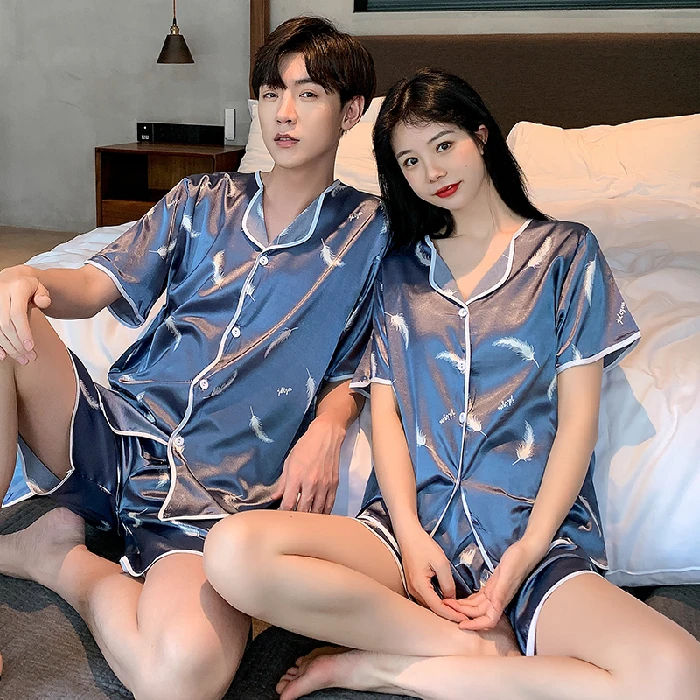 

Шелковые пижамы для молодых влюбленных пижамы из искусственного шелка женские летние пижамы с коротким рукавом домашние парные пижамы наб...