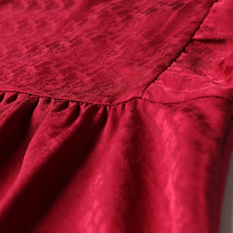 

VOA Jacquard Red Square Collar Pleated Ruffle One Shoulder Three-quarter Sleeves Loose Comfortable Breathable Silk Dress A6336