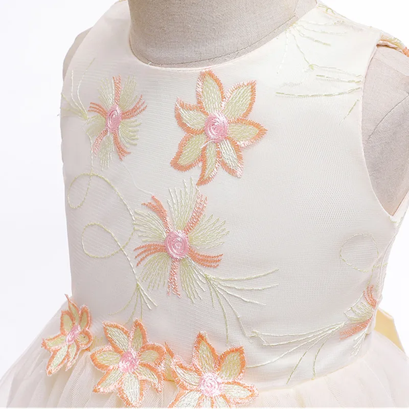 Свадебное платье детское с блестками кружевное цветами для крещения Одежда