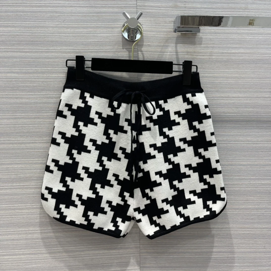 

2021 новые весенние классические черные белые трикотажные шорты с рисунком «гусиные лапки» CD высококачественные оригинальные шикарные элег...