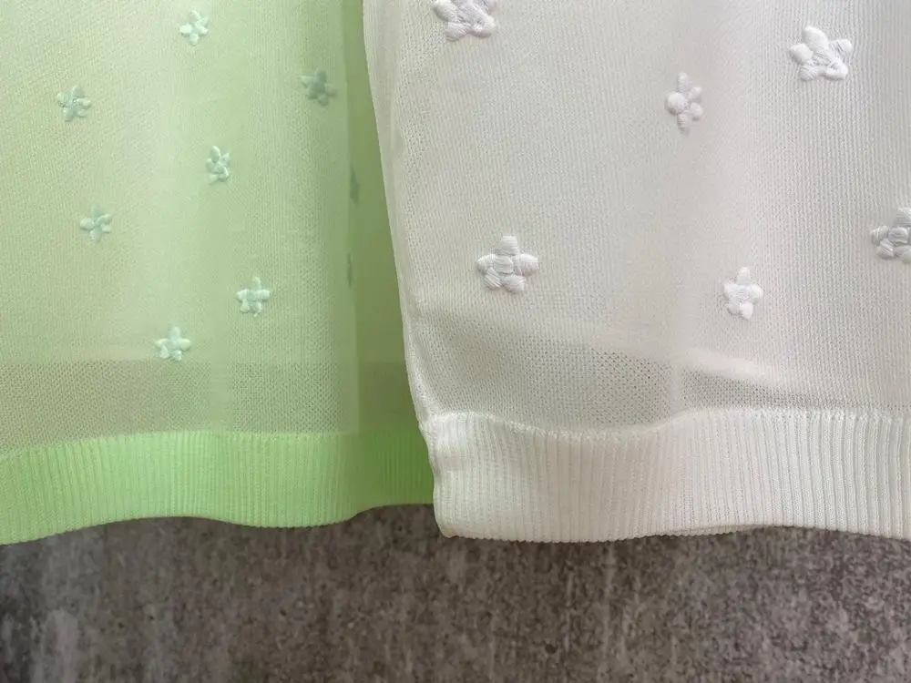 Женская блузка с отложным воротником и коротким рукавом цветочной вышивкой