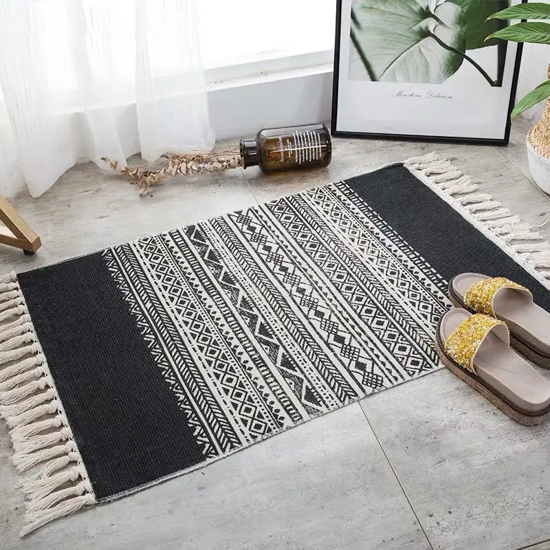 

60*90CM Retro Bohemian Hand Woven Cotton Linen Carpets Tassel Bedside Rug Geometric Floor Mat Living Rooms Bedrooms Home Decor