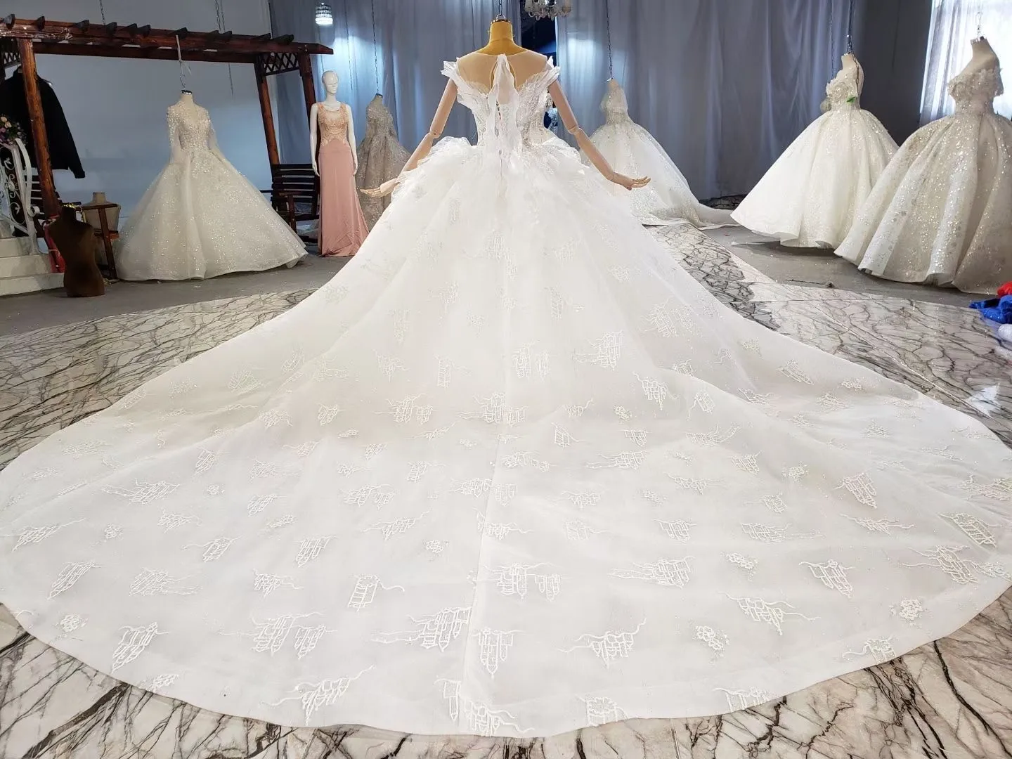 

New Charming Sweetheart Neck Off The Shoulder Bead Ball Wedding Dress 2021 Gorgeous Flowers Appliques Lace Princess Wedding Gown