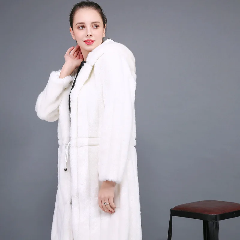 Тренчкот женский из искусственного кроличьего меха белый теплый 3XL зима 2020 |