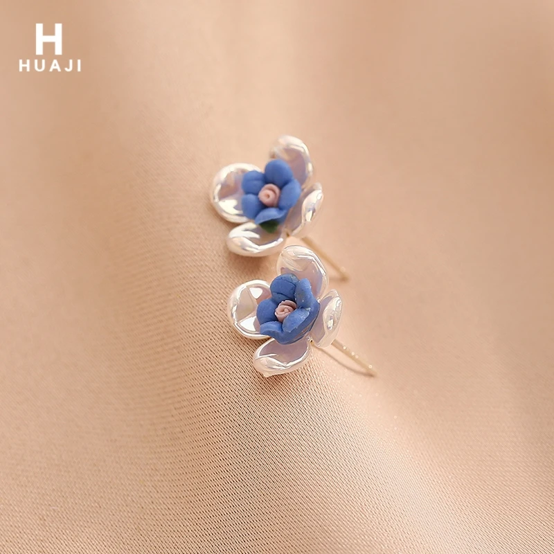 

Floral Blue Flower Stud Earrings for Women Exquisite Fairy Temperamental Petite Earrings New Fashion Autumn/Winter Earrings