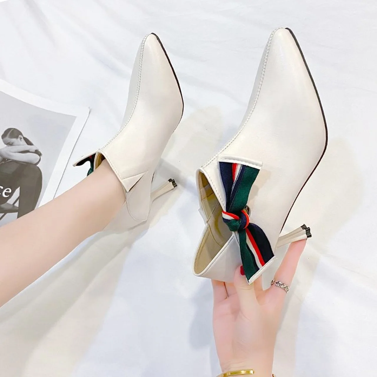 

Spring/Autumn The New Heels Women Fashion Butterfly-Knot Thin Heels Pointed Toe Party Slip-On High 7cm Breathable Solid shoes