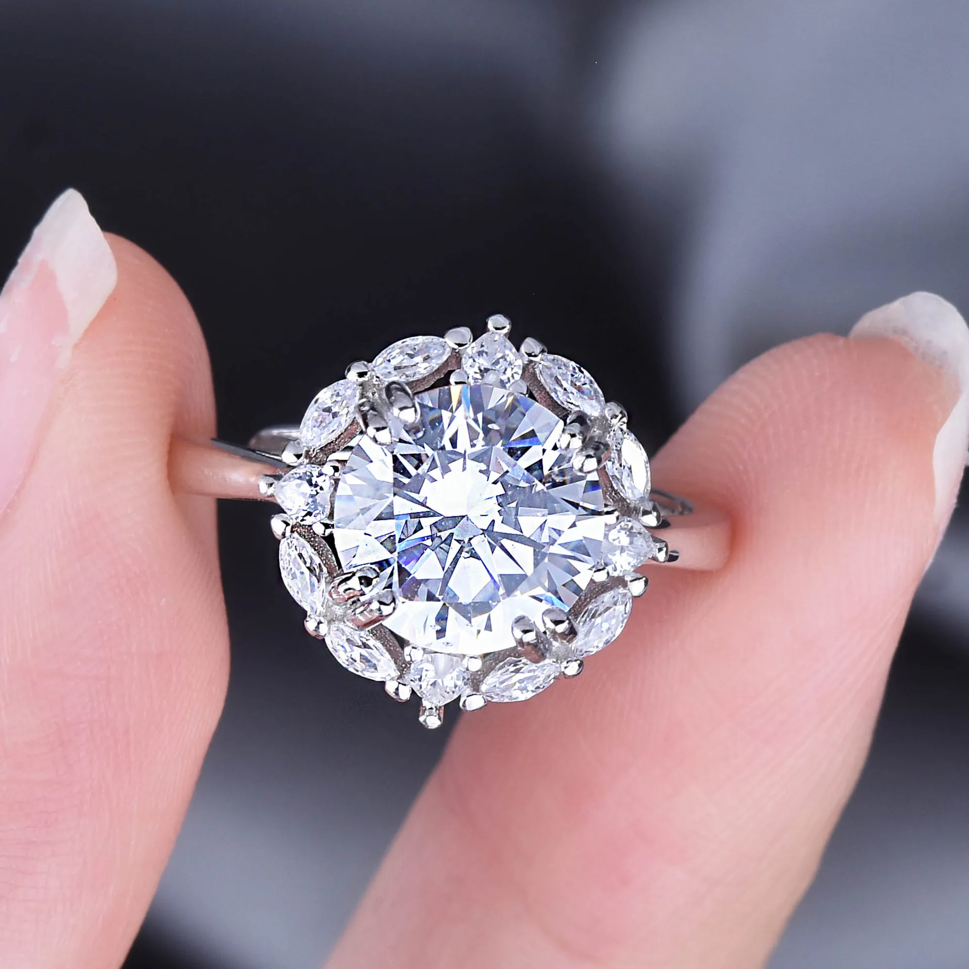 

Foydjew Luxury AAAAA Super Flash High Carbon Diamond Moissanite Rings Real S925 Sterling Silver Open Adjustable Ring For Women