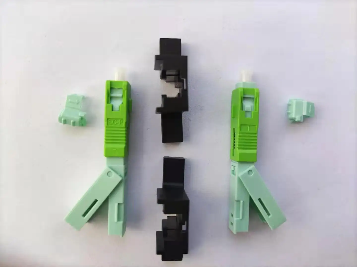 Embedded-SC APC Fiber Optic Quick Connector Optical 53MM Connector FTTH Single-Mode Fiber Optic Fast Connector Field Assembly