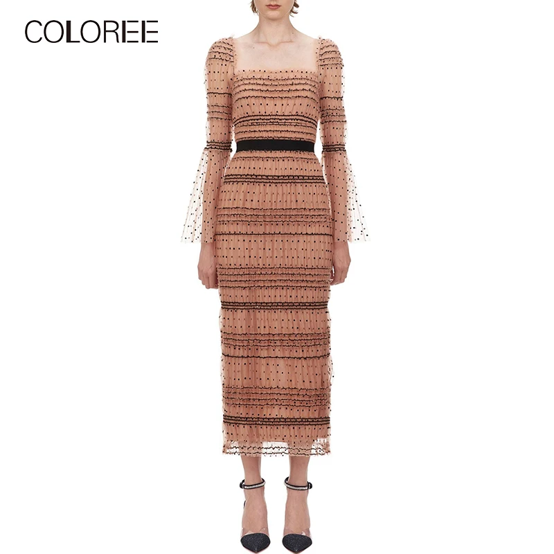 Женское модельное платье COLOREE дизайнерское длинное в горошек с длинным рукавом