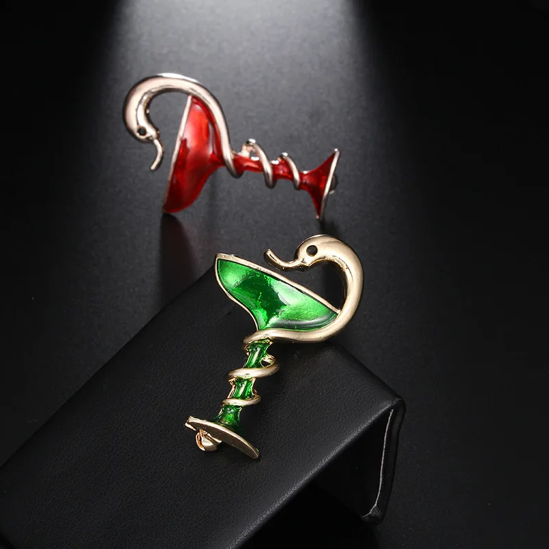 Особая красная памятная брошь в виде чаши с трофей и змеей булавки для женщин