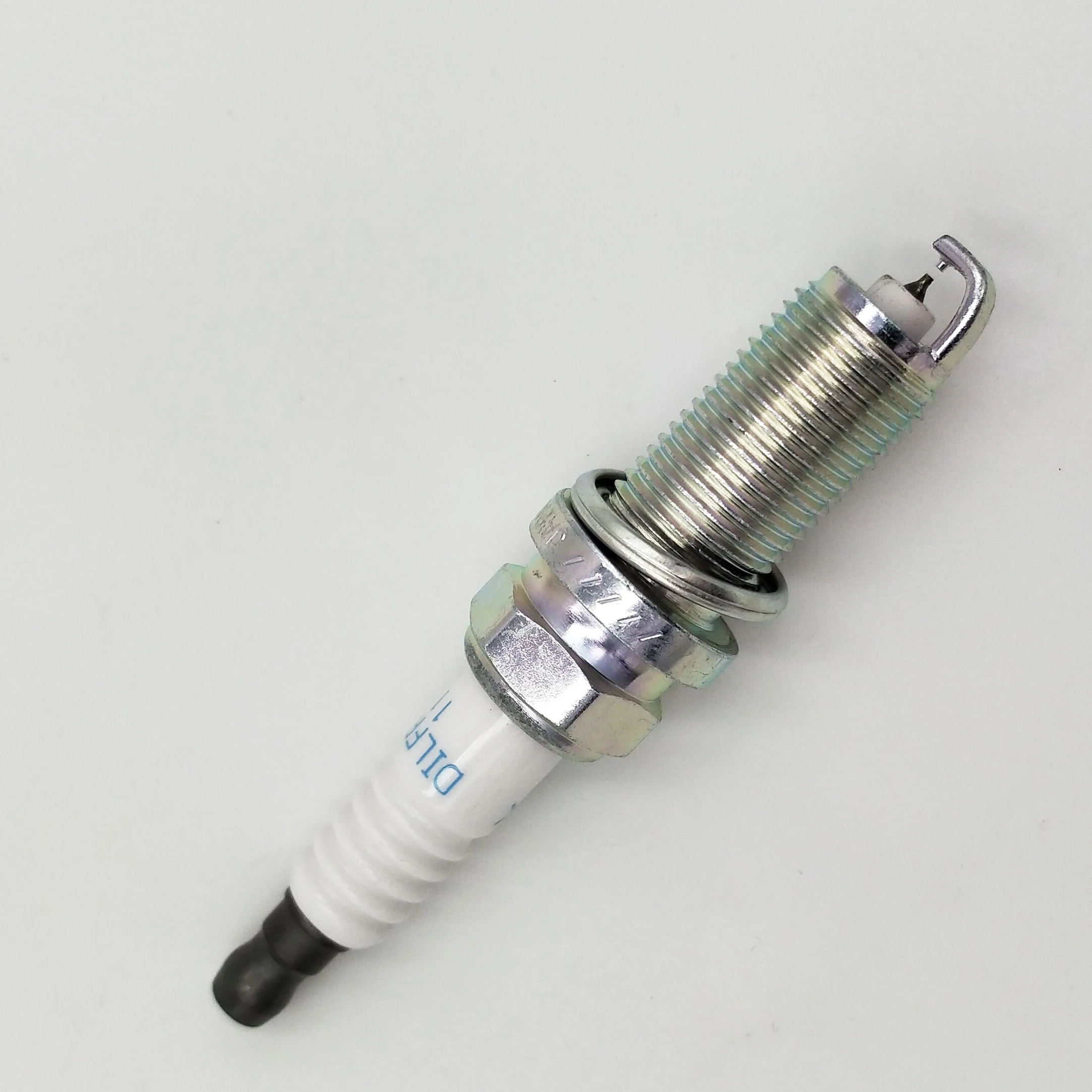 6 шт./лот 22401 ZE01B DILFR5A11 иридиевая Свеча зажигания для Nissan Armada Frontier Infiniti QX56 22401ZE01B