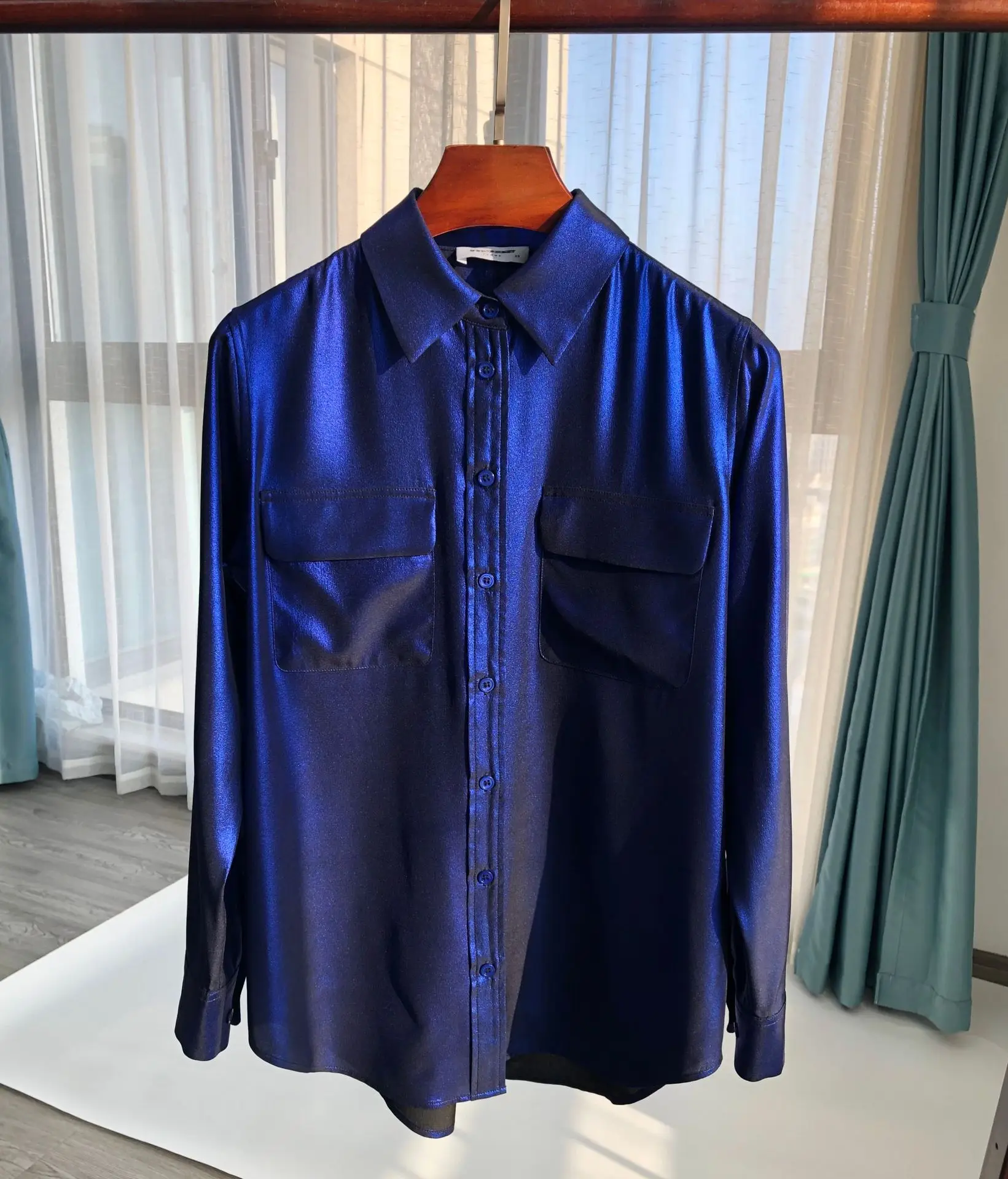

Gold-plated 100% Silk Shirt Ambilight Texture Long-sleeved Turn-down Collar Women Shirt Blouse Women 2020