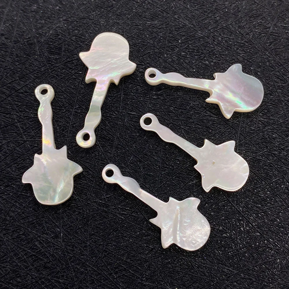 

Natural Dyed Shell Beads Flower-shaped Carved Peach Blossom Jewelry Making DIY Necklace Hairpin Brooch Accessories Charms
