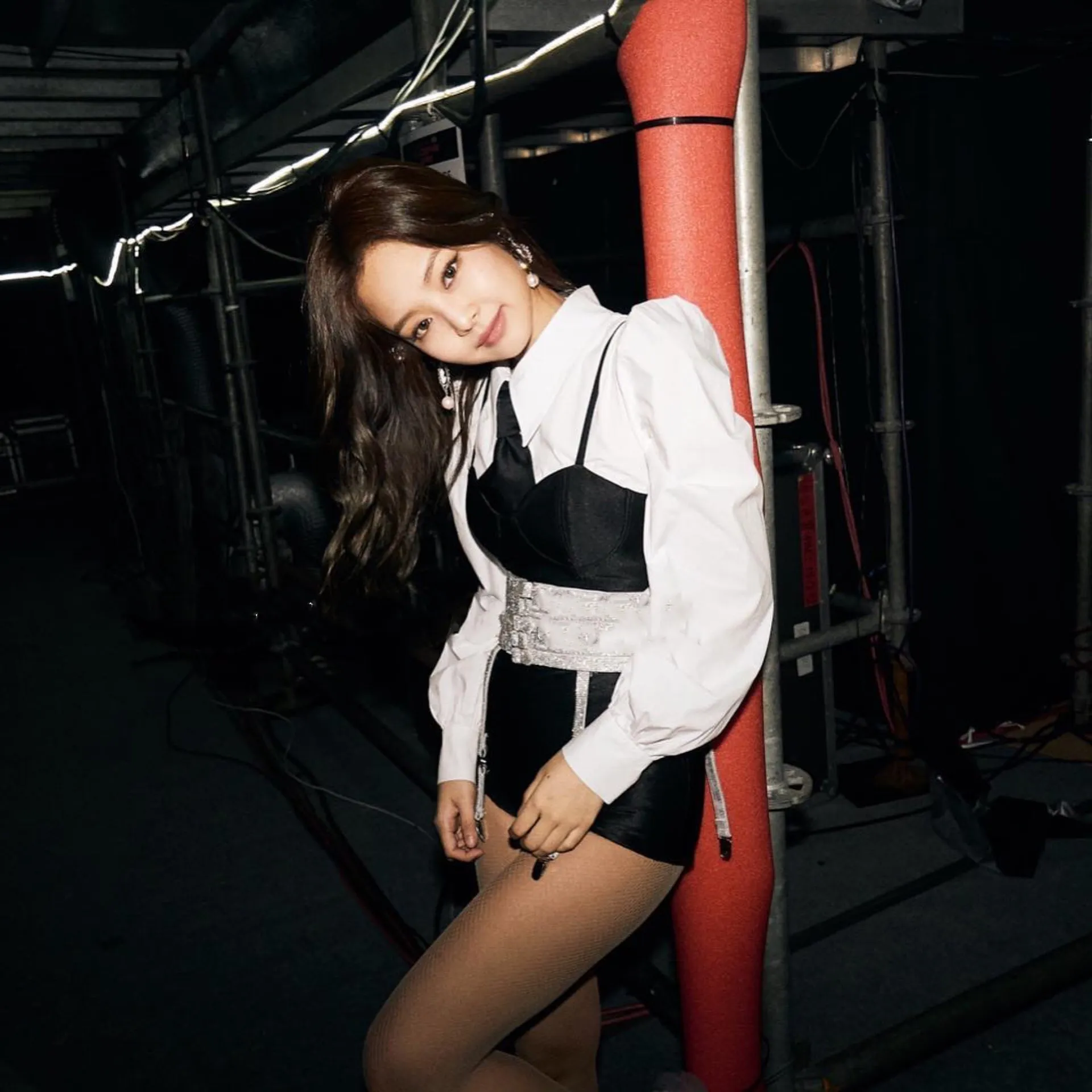 Kpop Blackpink JENNIE same новая корейская мода круглый натуральный кристалл жемчужные качели висячие серьги Свадебные Роскошные серьги
