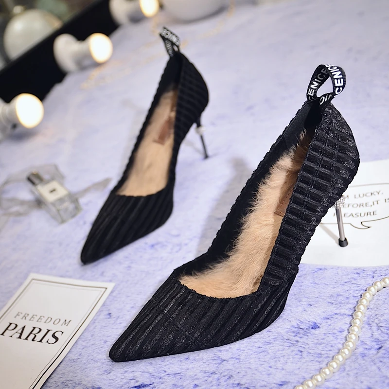 Меховые Туфли лодочки Женская зимняя обувь из флока Пикантные туфли на высоком