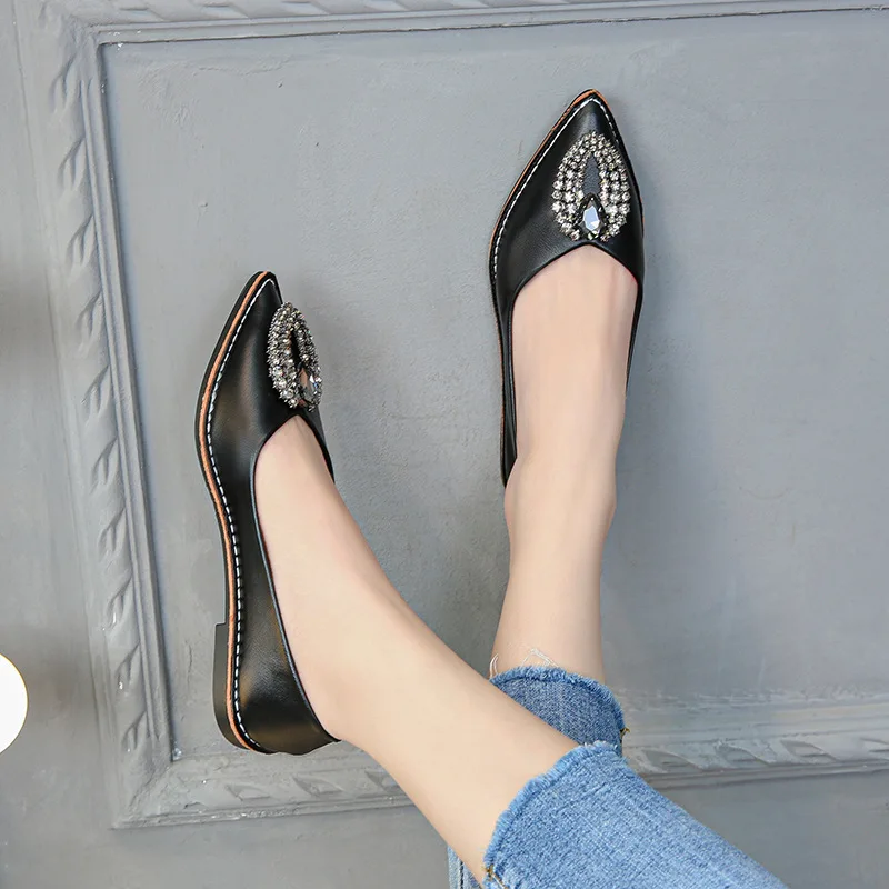 

Rhinestone Women Flats Single Shoes Slip On Female Loafers Woman Flats Large Size Women Shoes Fashion Pointed Toe Zapatos Mujer