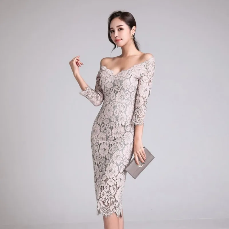 Женское кружевное ажурное платье с вышивкой привлекательное облегающее