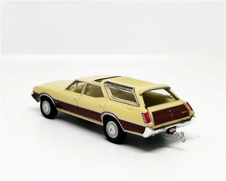 1: 64 гренлайт Голливуд S24 1970 VISTA CRUISER без коробки