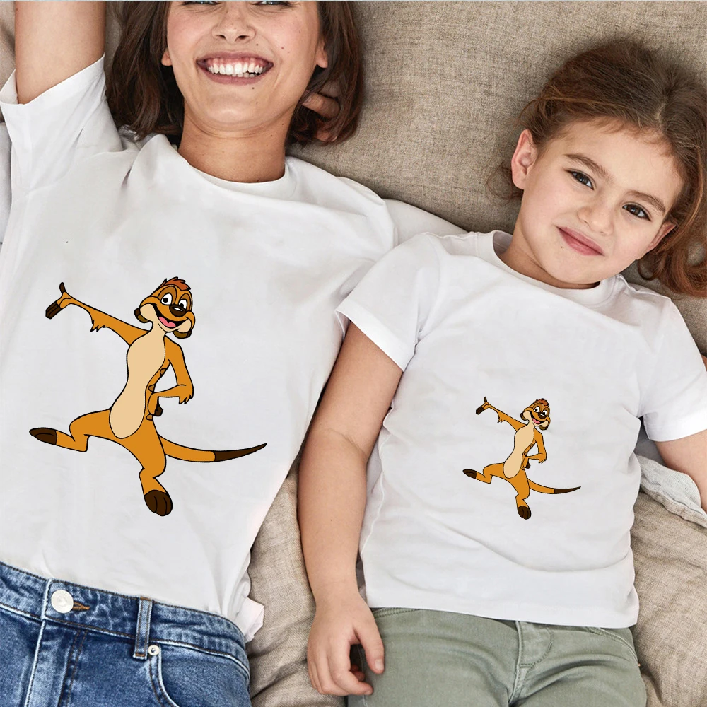 

Милая Одинаковая одежда с изображением семьи Disney, футболка для мамы и дочки, одежда для сына, женская футболка для мамы, футболка для маленьк...