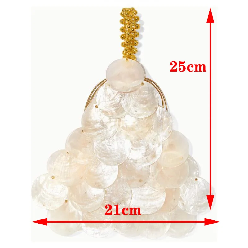 Женская сумка-клатч из натуральной кожи расшитая бисером с жемчужинами и