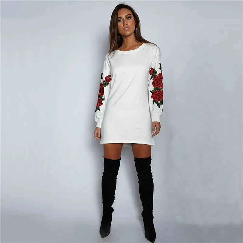 

2020 New Women Pullovers Autumn Long Sleeve Floral Embroidery Long Hoodies Black And White Sweatshirt Hoodies Plus Size S-5XL