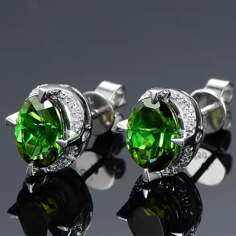

Trendy Female Green Crystal Small Earrings Simple Silver Color Oval Stud Earrings Charm Zircon Party Wedding Earrings For Women
