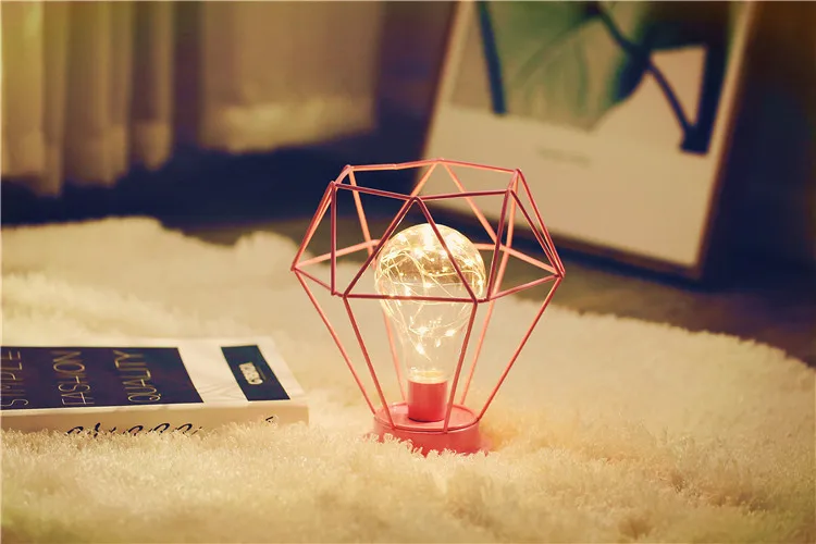 Светильник в скандинавском стиле Минималистичная медная проволочная лампа