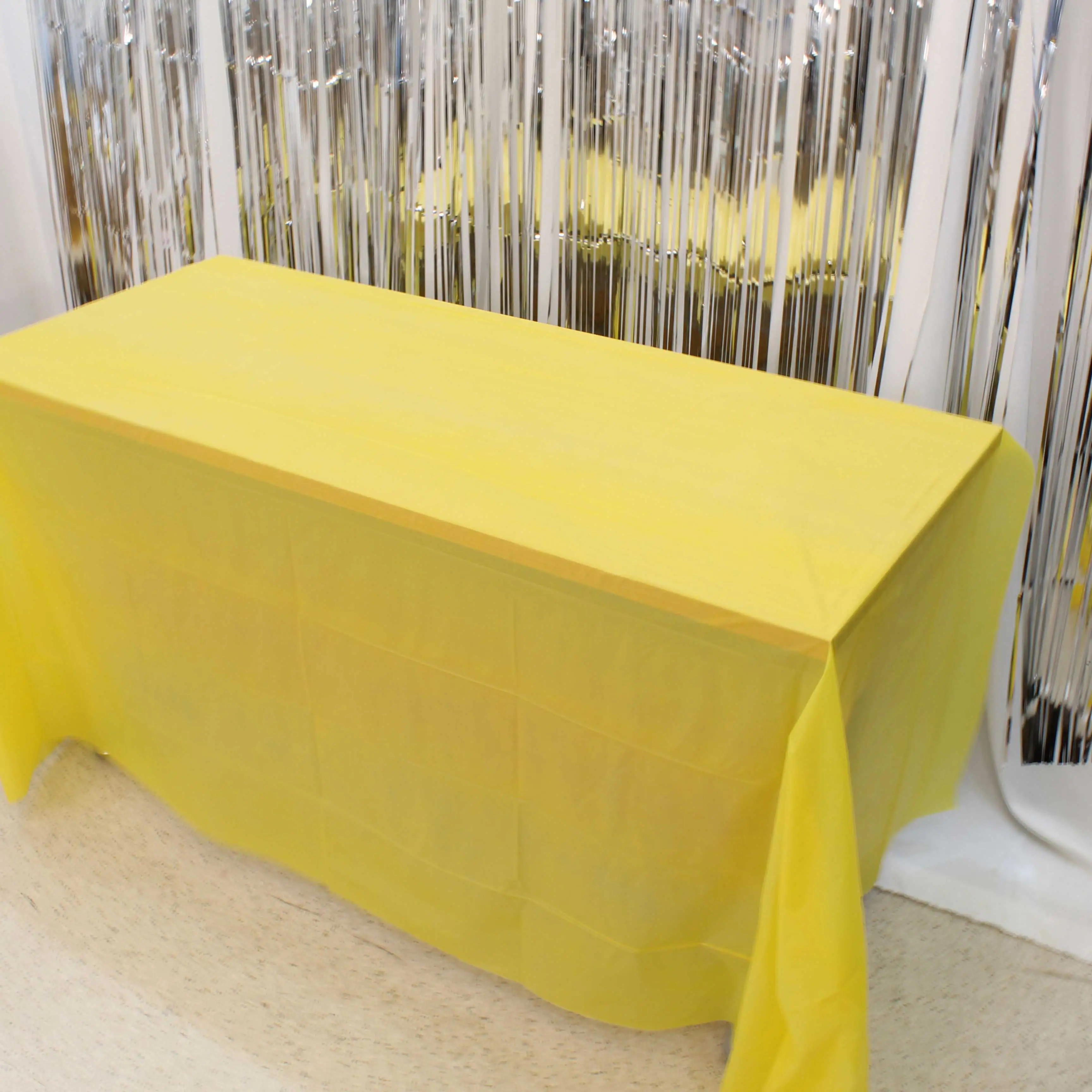 

Disposable Party Tableware Yellow Theme Birthday Decoration 8 Pieces Plate Paper Tablecloth Paper Towels Party Supplies