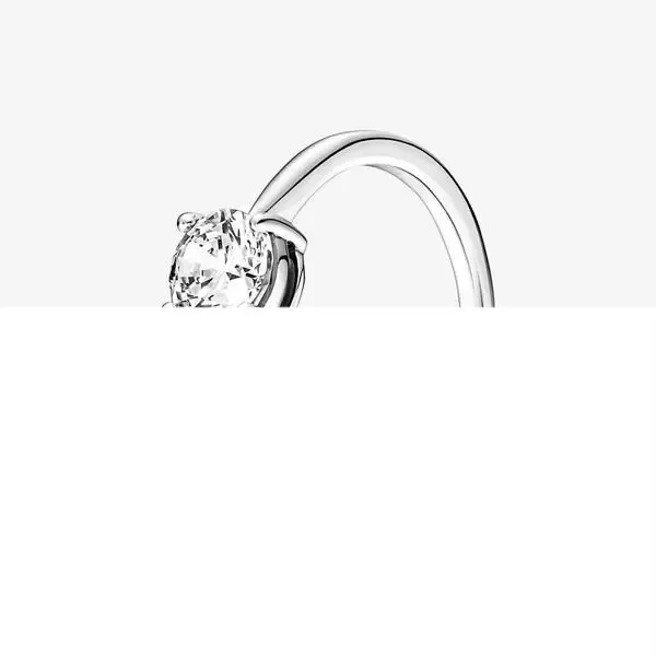 

2021 Winter Jewelry Christmas Gift Sparkling Solitaire Ring