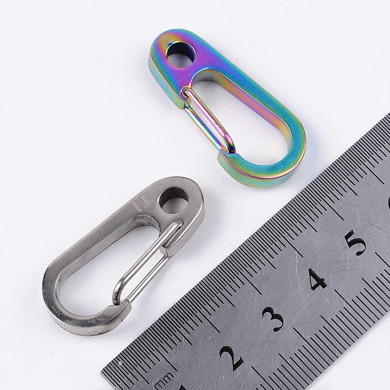 

Outdoor Titanium Alloy Carabiner Ring Key Chain Keychain Clip Hook Buckle Light Non-rusting Titanium Alloy Camping Accessories