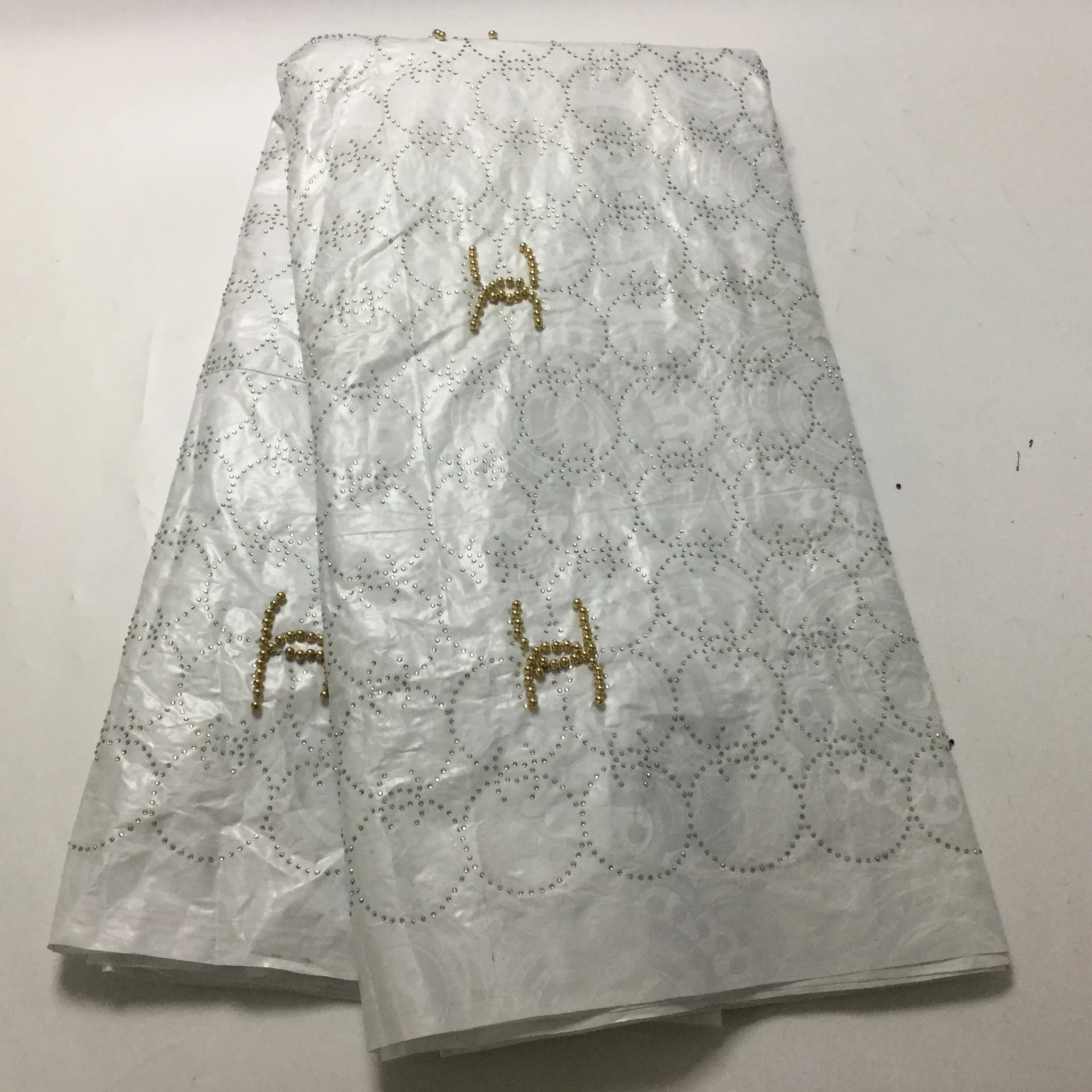 Бирюзовый Базен riche getzner tissu dentelle perle strass Тяжелая бисерная кружевная ткань