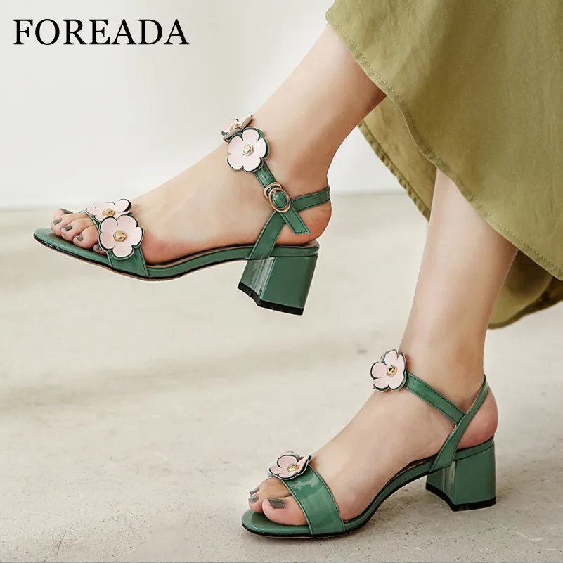 Женские босоножки из натуральной кожи на высоком блочном каблуке с открытым