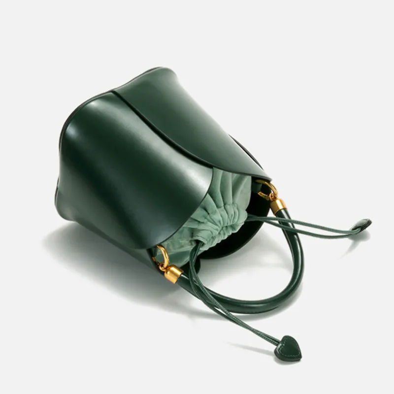 

Coated Cowhide Leather Mini Bucket Bag Solid Color Petal Shaped Women Handbag Large Cacpacity String Crossbody Bag For Ladies