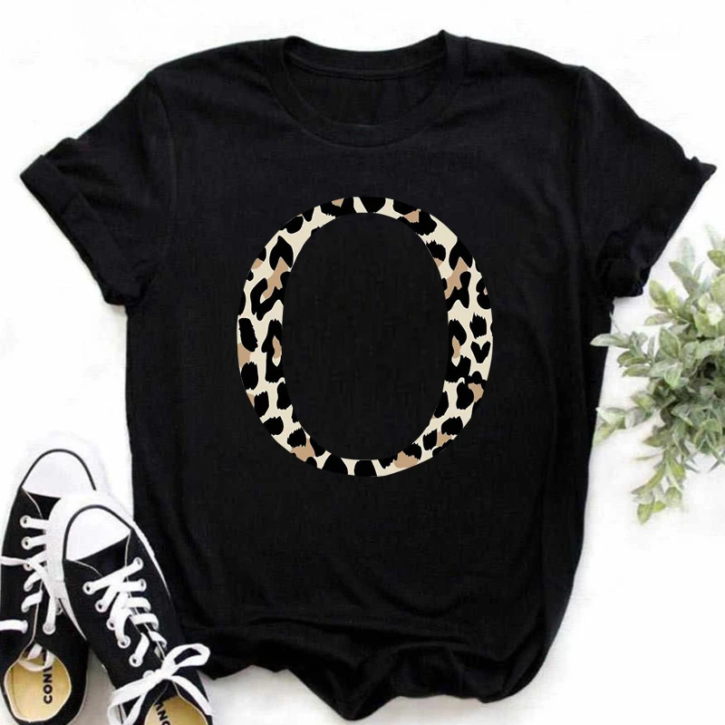 Женская футболка с коротким рукавом леопардовым принтом и надписью на заказ A B C D