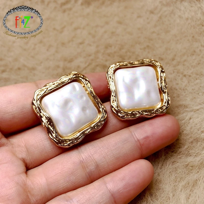 

F.J4Z Hot Fashion Big Geometric Earrings Bohemian Simulated Pearl Stud Earrings Baroque Women Statement Earrings Gifts Dropship