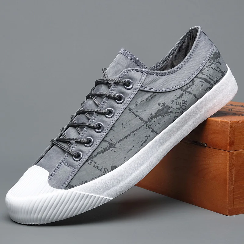 

Spring and Autumn Graffiti Korean Men Canvas Shoes Low Top Male Students Lazy Shoes Mens Loafers Slip-on Casual Sneakers