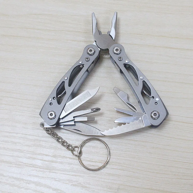 silver Многофункциональные уличные плоскогубцы, Ремонтный карманный нож, набор отверток, ручной многофункциональный инструмент, Мини Складные карманные портативные плоскогубцы A24 - Цвет: silver