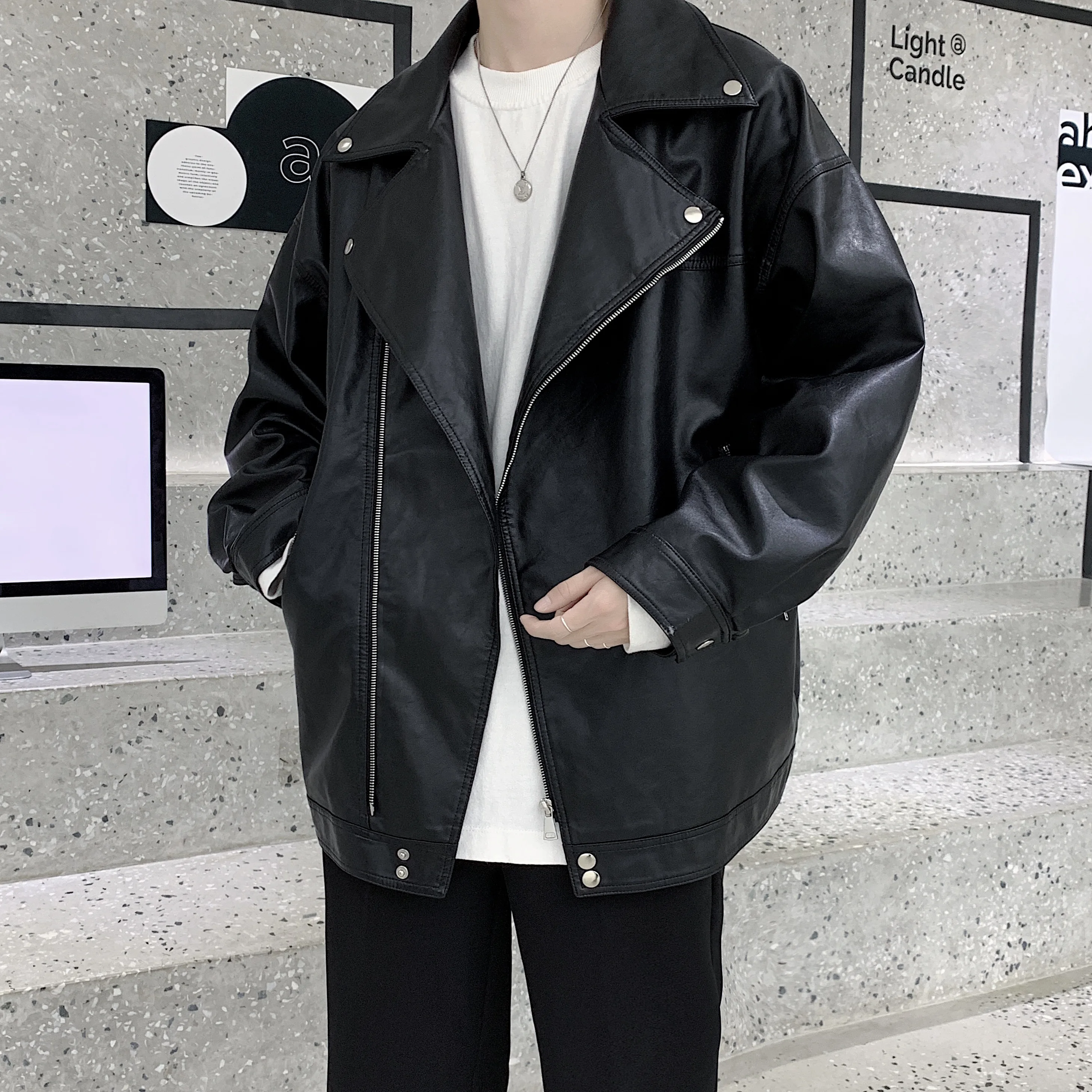 

Мужская мотоциклетная джинсовая куртка и дизайнерские кожаные куртки с Диагональной молнией, свободная уличная одежда для мужчин, пальто и...