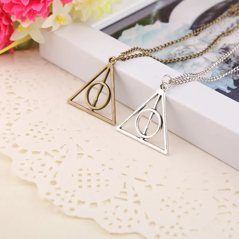 

2020 new Triangle 3 color Necklace Movie har-ry triangle artifact Pendant Necklace Movie Trendy Jewelry Long Chain dropshipping