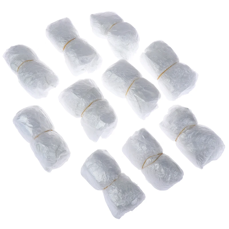 Одноразовые бахилы белые пластиковые водонепроницаемые для защиты пола от дождя