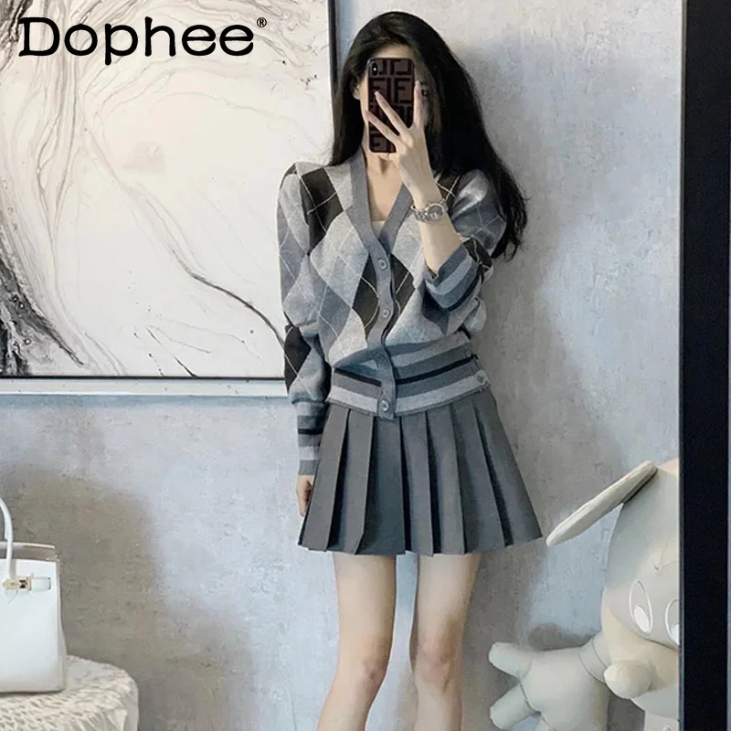 

Женский винтажный кардиган в клетку, серый вязаный свитер с V-образным вырезом и длинными рукавами, повседневный Универсальный укороченный ...